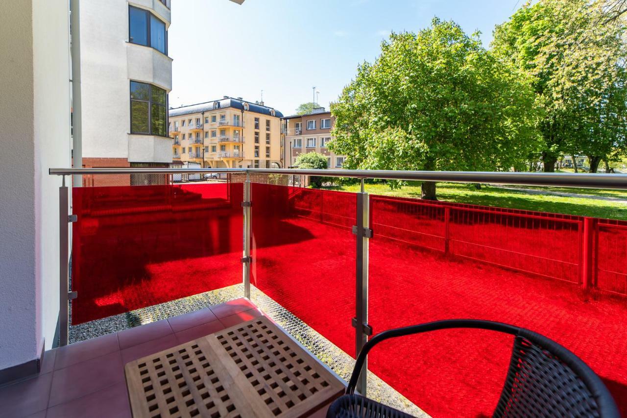 Kolorowe Balkony - Stylowy Apartament Nad Morzem By Noclegi Renters Miedzyzdroje Eksteriør bilde